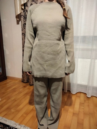 Жіночий костюм