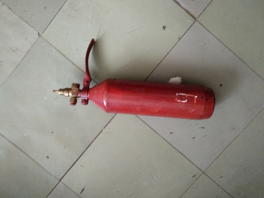 Вогнегасники ОУ-1,5 ( огнетушитель углекислотный ). Непрацездатні. Мукачеве - зображення 2