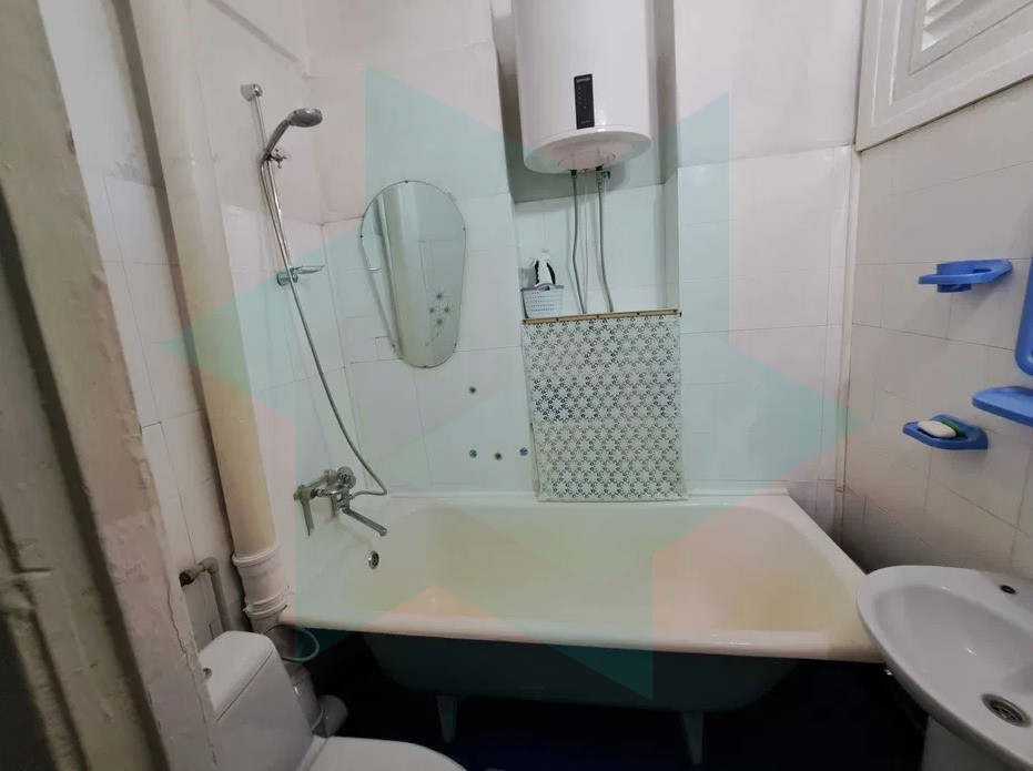 Продам. 2-к.кв. 4/4, Нагорка, вул. Паторжинського. Дніпро - зображення 3