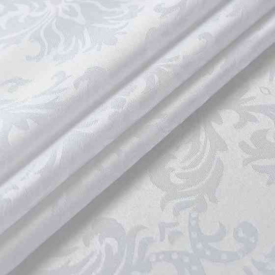 Жаккардовая скатерть Leeseph с вензелями 150х260см белая Одесса