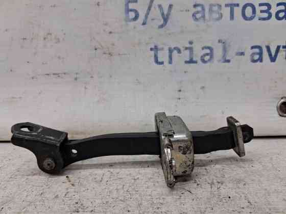 Ограничитель двери передний левый Nissan Qashqai 2006-2013  (Арт. 64501) Київ