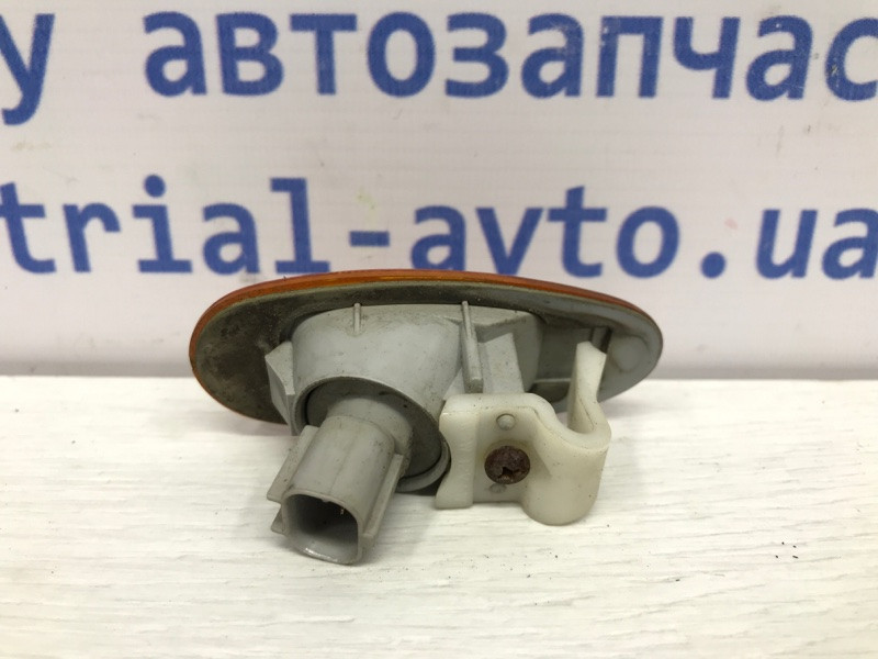 Повторитель поворотника Mitsubishi Pajero Sport K9 2.5 DIESEL 4D56 1996 (б/у) Київ - зображення 2