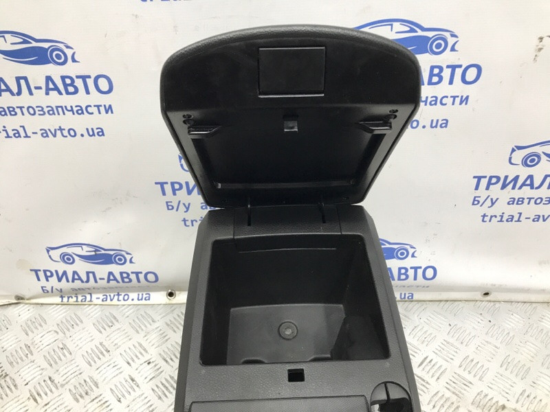 Подлокотник SsangYong Kyron 2005-2016 7790032203LAM (Арт. 57799) Київ - зображення 4