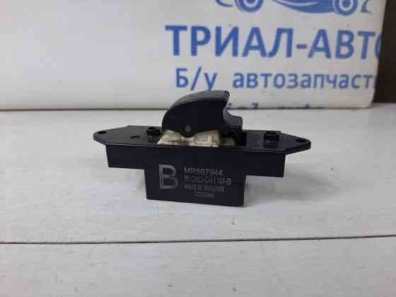 Кнопка стеклоподъемника Mitsubishi ASX 2010- MR587944 (Арт. 36286) Київ