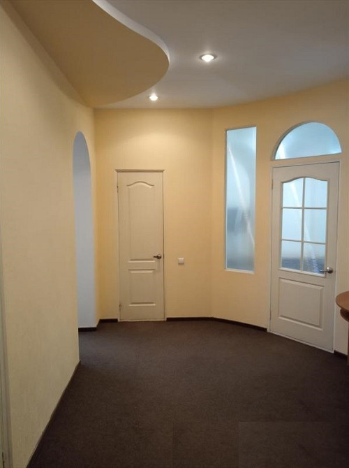 Сдам в аренду офис оригинальной планировки - помещение c естественной прохладой и со свежим ремонтом Дніпро - зображення 5