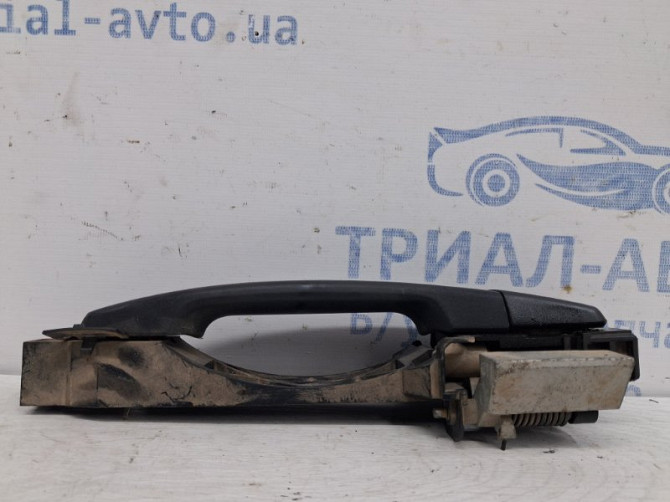 Ручка двери внешняя задняя правая Nissan Navara D40 2.5 DIESEL YD25DDTI 2004 (б/у) Киев - изображение 2