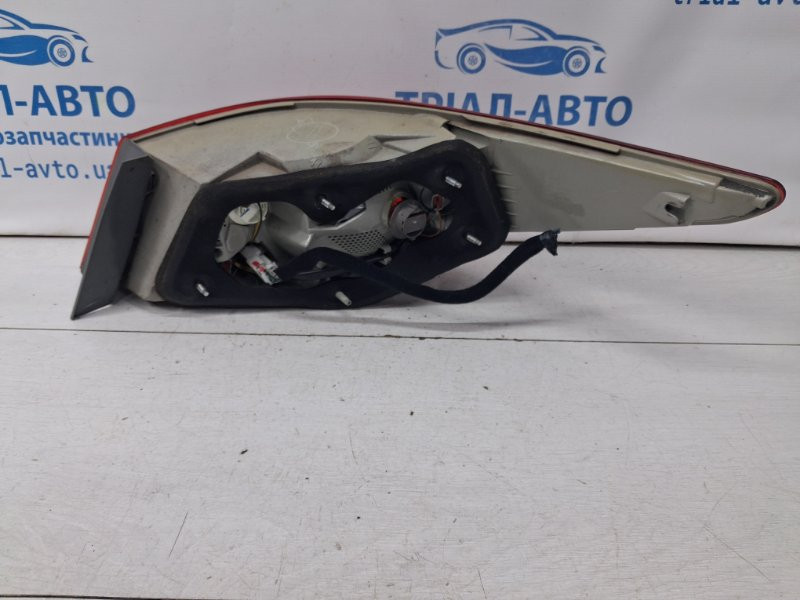 Фонарь задний внешний левый Hyundai Sonata YF 2.4 БЕНЗИН G4KJ 2010 (б/у) Киев - изображение 6
