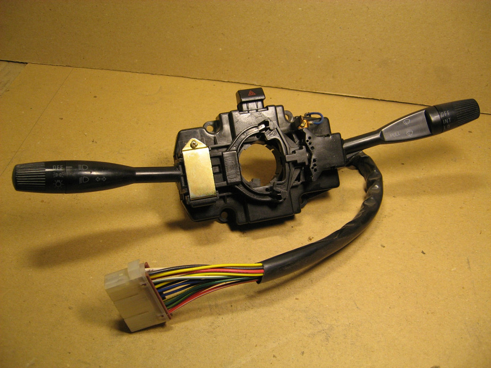 Подрулевой переключатель поворотов Tico Дніпро - зображення 1