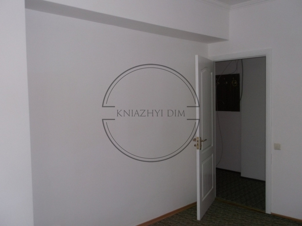 3-кімнатна квартира в центрі біля м. Золоті Ворота. Вул. Володимирська 51/53. Код: 21144737 Київ - зображення 2