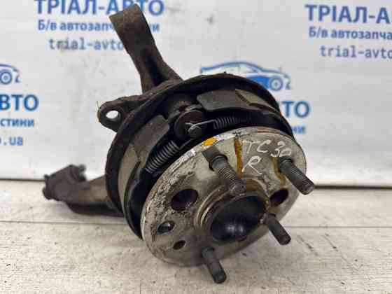 Цапфа задняя правая со ступицей Toyota Camry XV30 3.0 БЕНЗИН 1MZFE 2001 (б/у) Київ