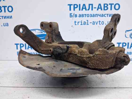 Кулак поворотный левый со ступицей SsangYong Korando C200 2.0 DIESEL D20DT 2010 (б/у) Киев