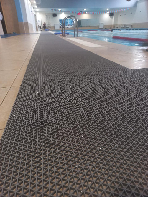 Противоскользящая дорожка для бассейна "Волна Premium" синего цвета 1,2 х 15 м Київ - зображення 5