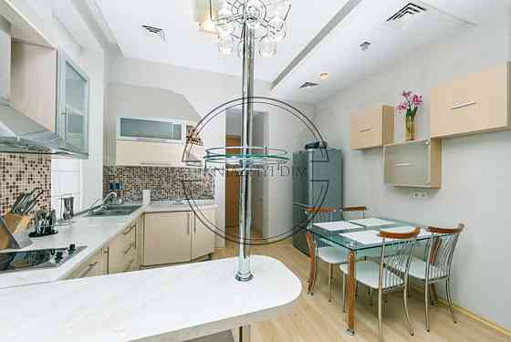 Сдам 4к квартиру на ул. Заньковецкой, 6, м. Крещатик. КОД ОБЪЕКТА 11195542 Київ