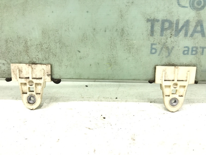 Стекло двери заднее правое Renault Megane 3 1.5 DIESEL K9K 2008 (б/у) Київ - зображення 2