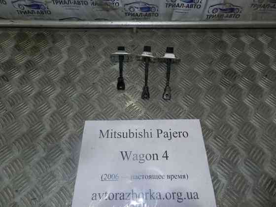 Ограничитель двери задний правый Mitsubishi Pajero Wagon 4 3.2 ДИЗЕЛЬ 4M41 2006 задн. прав. (б/у) Киев