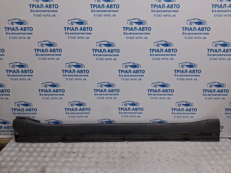 Накладка порога внешняя левая Mitsubishi Pajero Wagon 4 3.2 ДИЗЕЛЬ 4M41 2006 (б/у) Київ - зображення 1