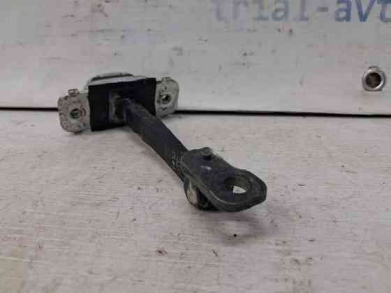 Ограничитель двери передний левый Kia Sorento BL 2.5 DIESEL D4CB 2002 (б/у) Киев