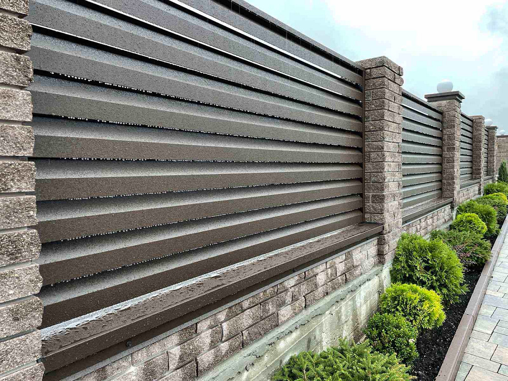 Металевий паркан Жалюзі. Монтаж Жалюзі Наша Хата ворота та паркани Сторожинець - зображення 8