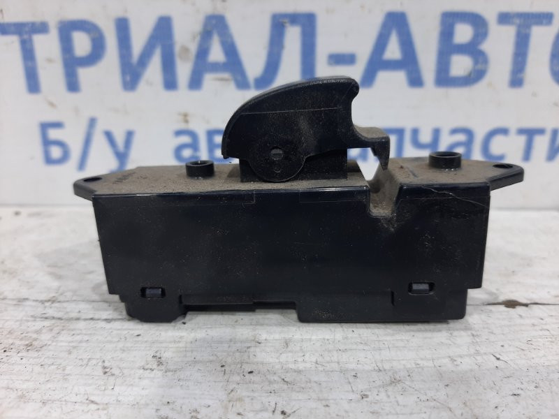 Кнопка стеклоподъемника Mitsubishi L200 KB 2.5 ДИЗЕЛЬ 4D56U 2006 (б/у) Київ - зображення 1