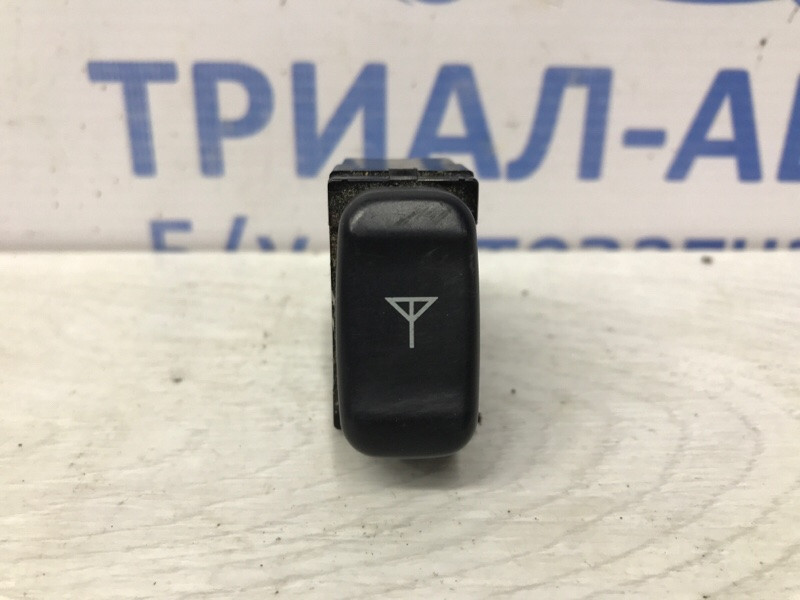 Кнопки управления Mitsubishi Pajero Wagon 3 3.2 ДИЗЕЛЬ 4M41 1999 (б/у) Київ - зображення 1