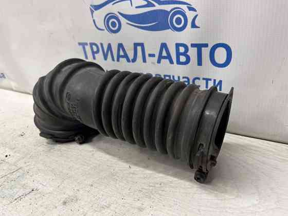 Патрубок воздушного фильтра Mazda 3 2013-2019 SH0113221 (Арт. 77538) Киев