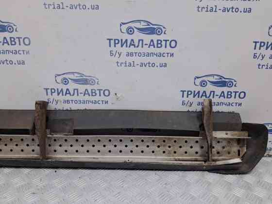 Подножка Mitsubishi Pajero Wagon 3 3.2 ДИЗЕЛЬ 4M41 1999 лев. (б/у) Киев