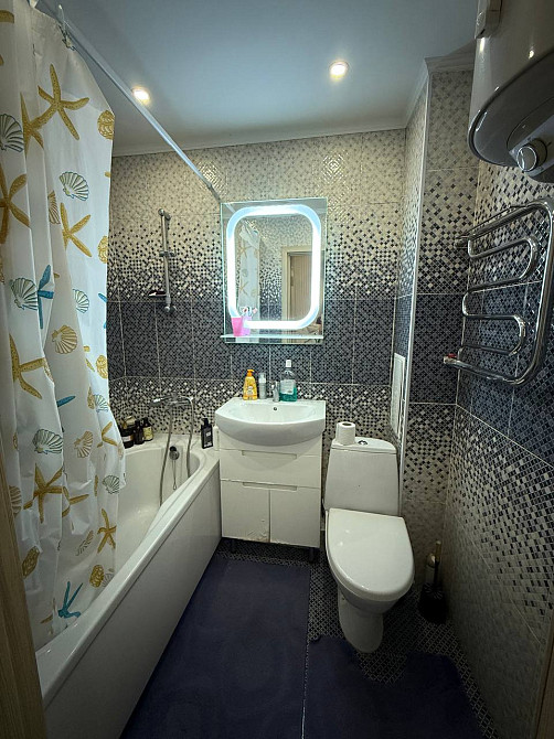 Однокімнатна, готова до проживання - з меблями та технікою Киев - изображение 6