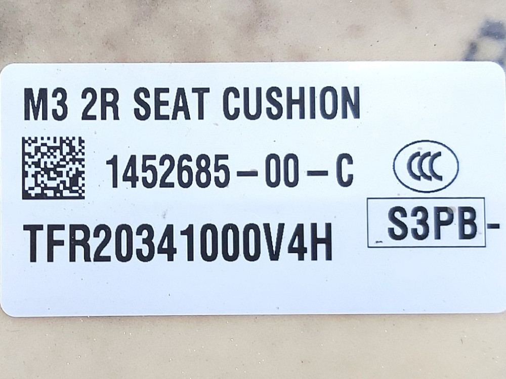 1Диван второго ряда сидений (с подогревом) с повреждением PUR BLK Tesla model 3 1452685-C3-C Київ - зображення 4