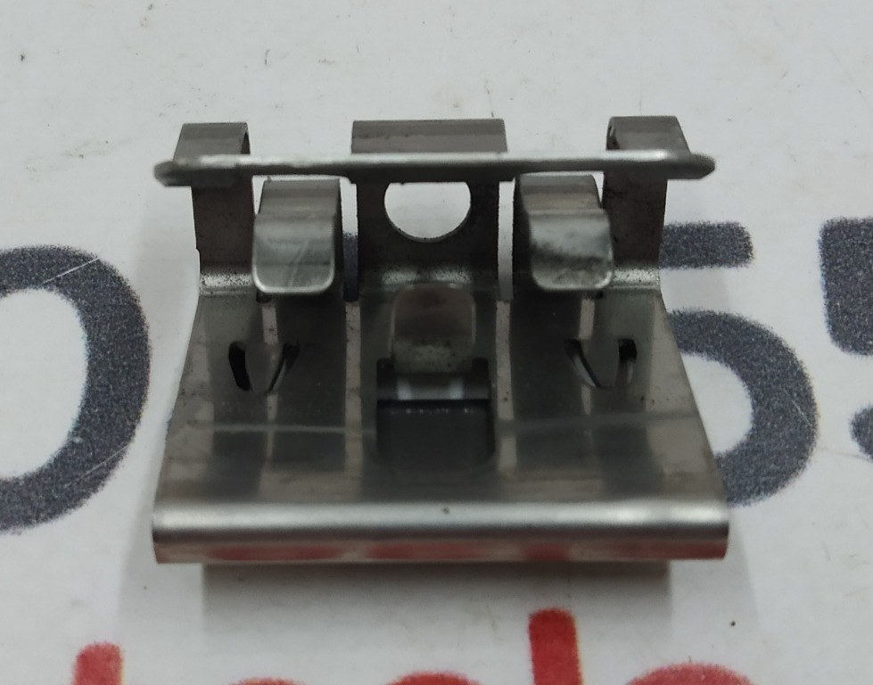 1Клипса бокса подкапотного пространства RWD Tesla model S 1009509-00-B Київ - зображення 2