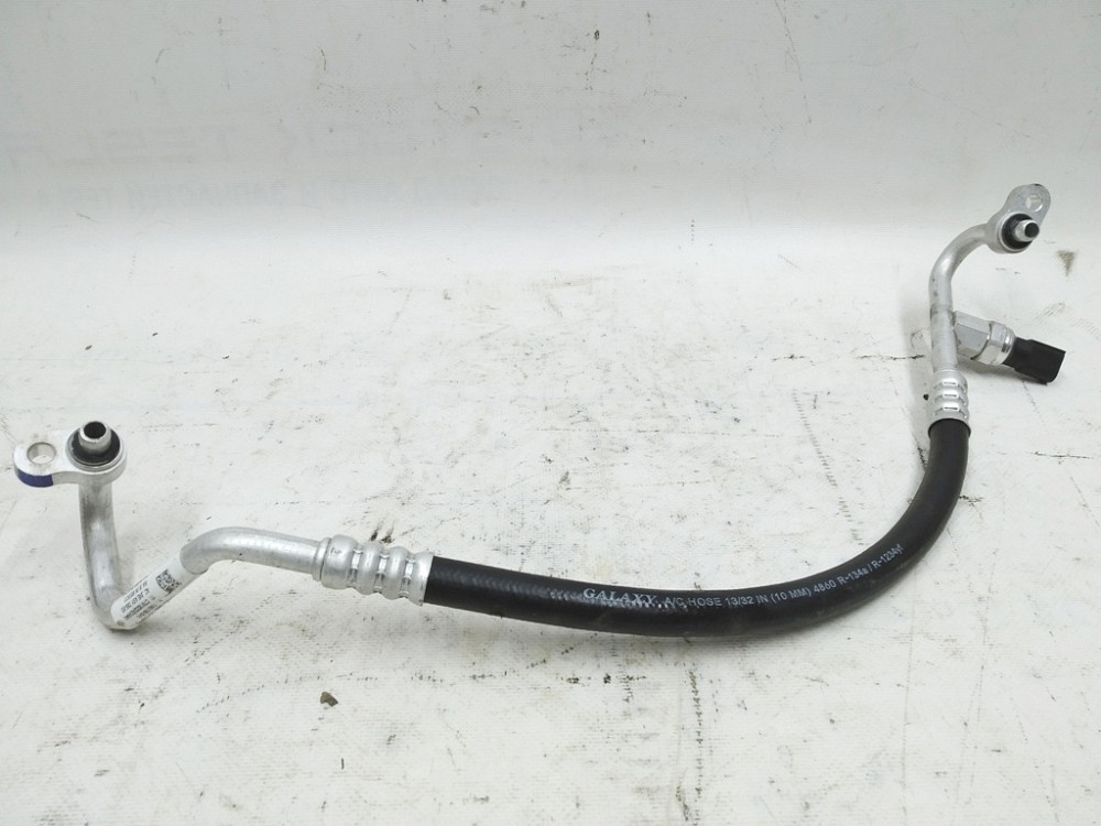 1Трубопровод кондиционера выпускной в сборе с датчиком давления и температуры Tesla model 3 1092158 Киев - изображение 1