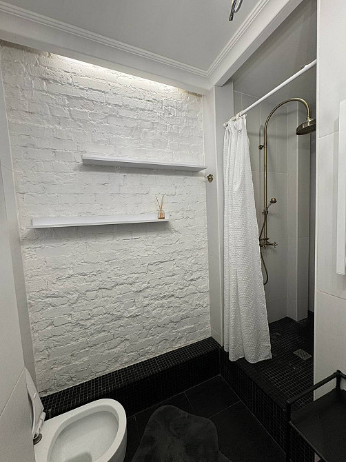 Бульвар Миколи Міхновського 21.ст.м. Дружби Народів Київ - зображення 6