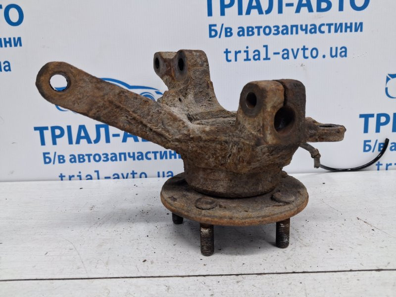 Кулак поворотный левый со ступицей Mitsubishi Outlander CU 2.4 БЕНЗИН 4G69 2003 (б/у) Київ - зображення 3