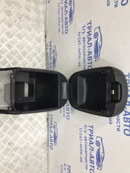 Подлокотник Kia Sportage SL 1.7 DIESEL D4FD 2010 (б/у) Київ - зображення 6