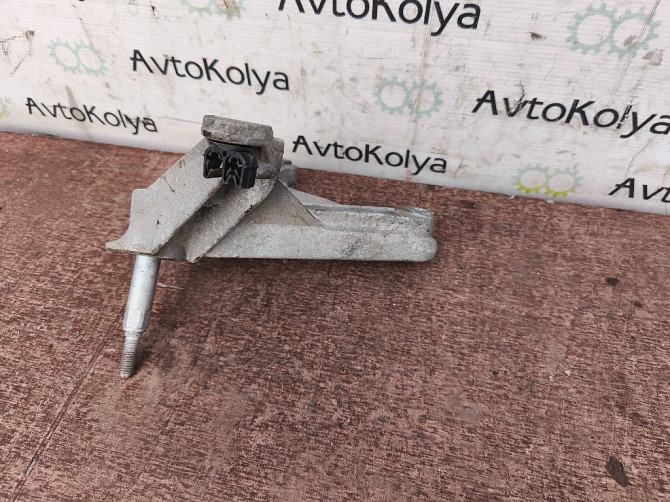 Кронштейн КПП Renault Kangoo 1997-2007 (8200043084) Ковель - изображение 2