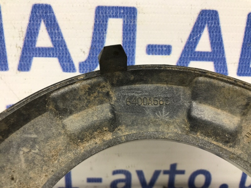 Решетка противотуманки левая Mitsubishi Pajero Wagon 4 3.2 ДИЗЕЛЬ 4M41 2006 (б/у) Киев - изображение 4