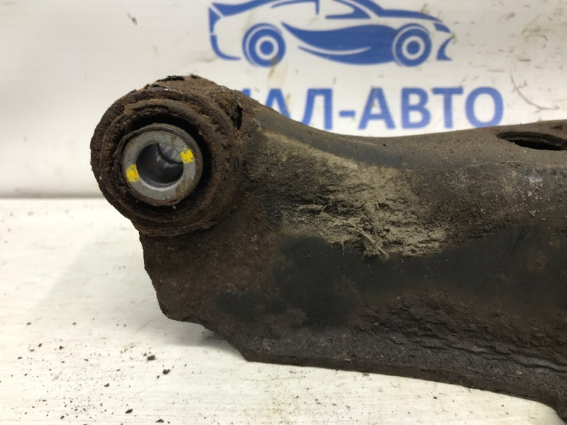 Рычаг задней подвески нижний поперечный (под пружину) Chevrolet Captiva C140 2.2 ДИЗЕЛЬ (б/у) Київ - зображення 3