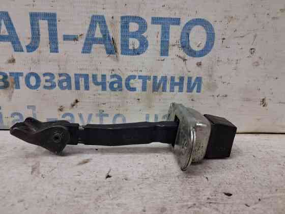 Ограничитель двери передний правый Mitsubishi Pajero Wagon 2006-2022 5702A007 (Арт. 87583) Киев