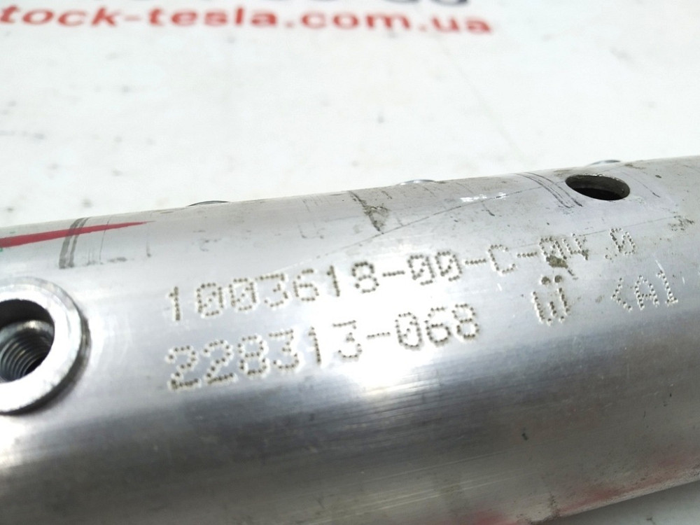 Усилитель распорка стоек амортиз правая RWD Tesla model S 1007924-00-E Київ - зображення 3