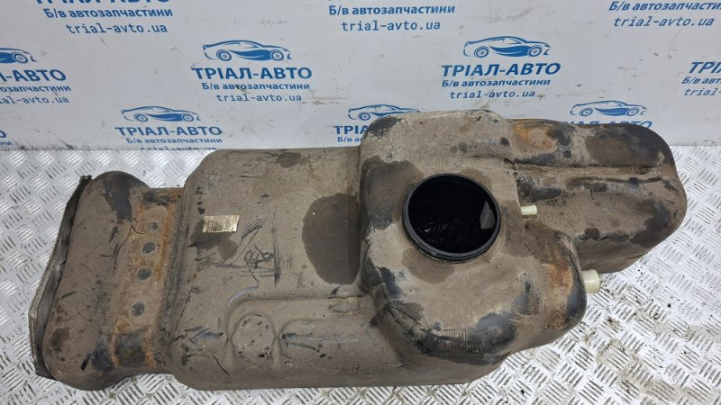 Бак топливный пластик Nissan Pathfinder R51 2.5 DIESEL YD25DDTI 2004 (б/у) Киев - изображение 6