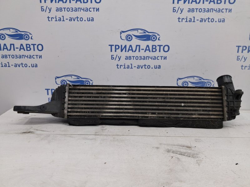 Радиатор интеркуллера SsangYong Korando C200 2.0 DIESEL D20DT 2010 (б/у) Киев - изображение 4