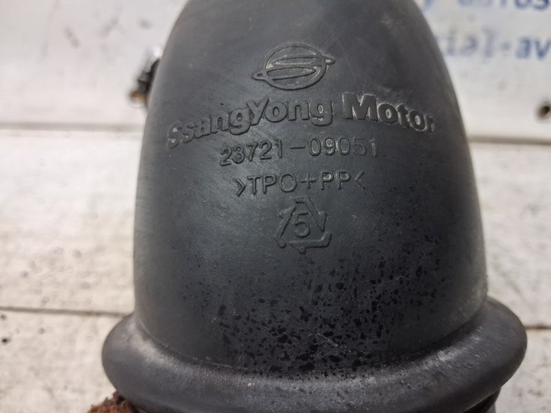 Патрубок воздушного фильтра SsangYong Kyron DJ 2.7 D27DT 2005 (б/у) Київ - зображення 4