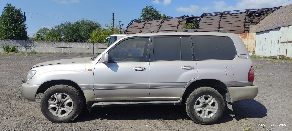 Продаж автомобілю Toyota Land Cruiser 100 Кам'янське (Дніпродзержинськ) - зображення 2
