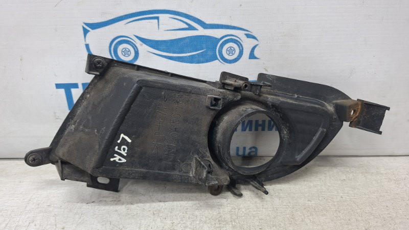 Решетка противотуманки правая Mitsubishi Lancer 9 1.6 БЕНЗИН 4G18 2003 (б/у) Київ - зображення 4