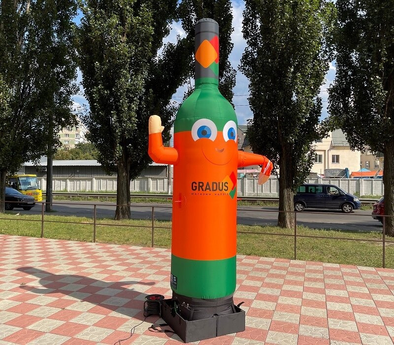 Надувной человечек пицца машущий рукой Київ - зображення 4