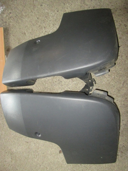 Клык бампера Opel Vivaro 2001-2013 Ковель - зображення 1