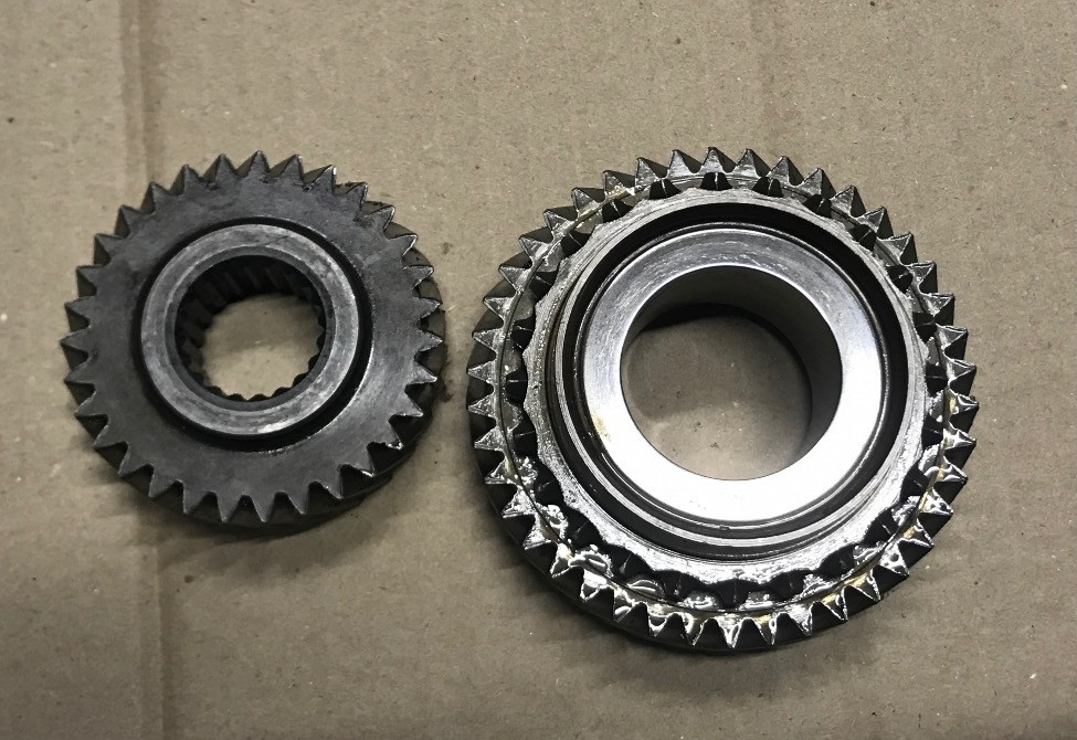 Бу шестерни 5 передачи 42x31 комплект, Renault 8200607983, 8200611303, Laguna Megane Scenic Кропивницкий - изображение 1