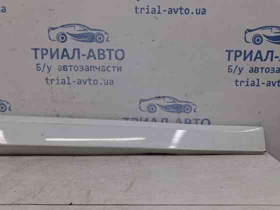 Накладка двери Renault Megane 3 1.5 DIESEL K9K 2008 перед. прав. (б/у) Київ