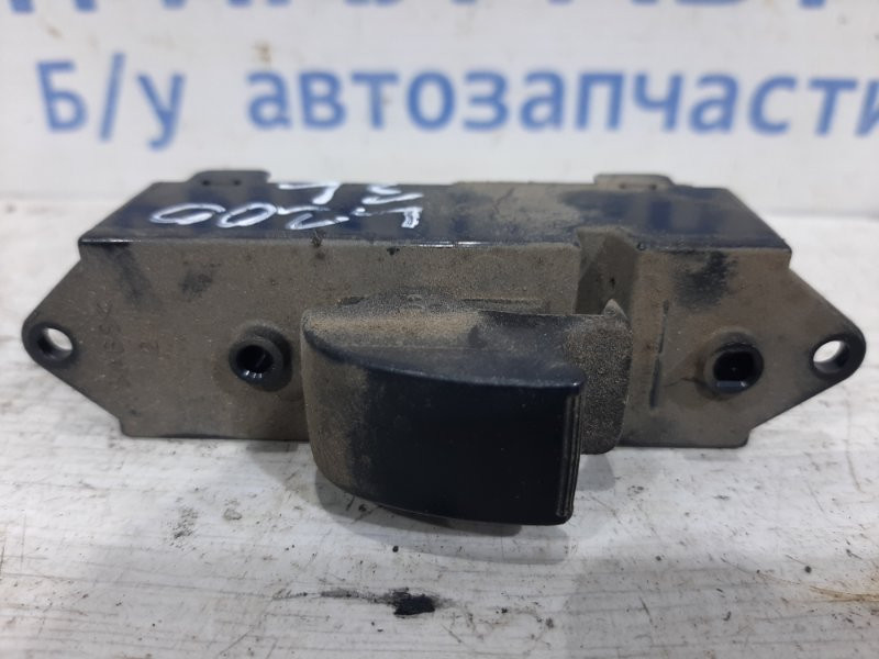 Кнопка стеклоподъемника Mitsubishi L200 KB 2.5 ДИЗЕЛЬ 4D56U 2006 (б/у) Київ - зображення 2