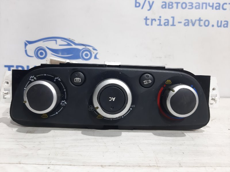 Блок управления климат-контролем Renault Megane 3 1.5 DIESEL K9K 2008 (б/у) Киев - изображение 1