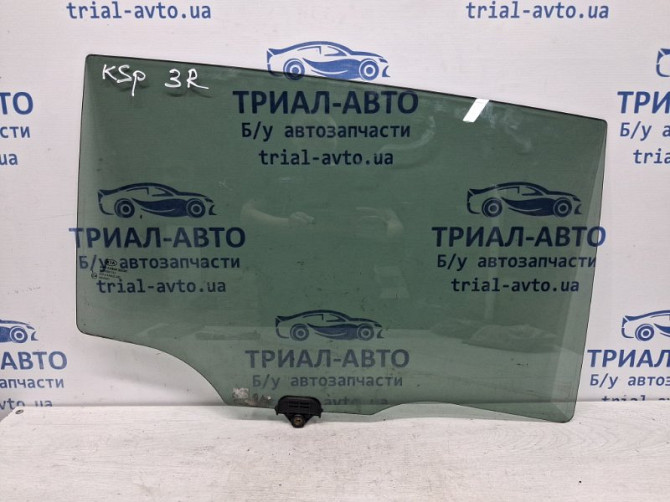 Стекло двери заднее правое Kia Sportage SL 1.7 DIESEL D4FD 2010 (б/у) Київ - зображення 1